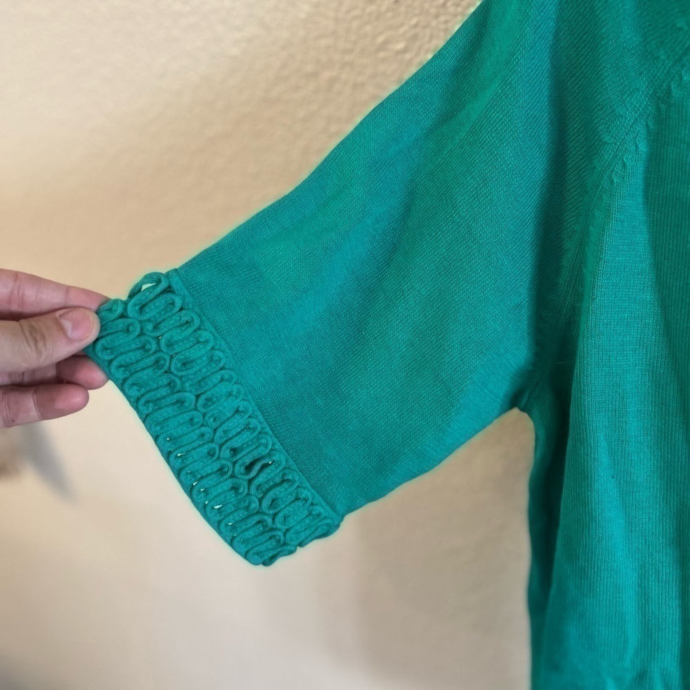 Dana buchman green blouse - Picture 2 of 6